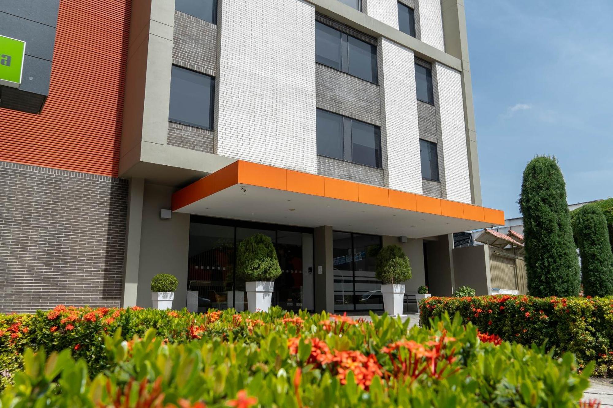 Holiday Inn Express Yopal By Ihg Extérieur photo