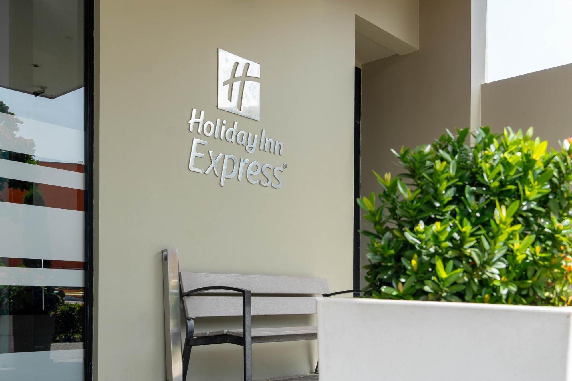 Holiday Inn Express Yopal By Ihg Extérieur photo